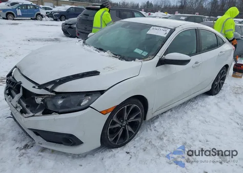 2021 Honda Civic Sport z USA, uszkodzony, nr VIN 2HGFC2F81MH555052